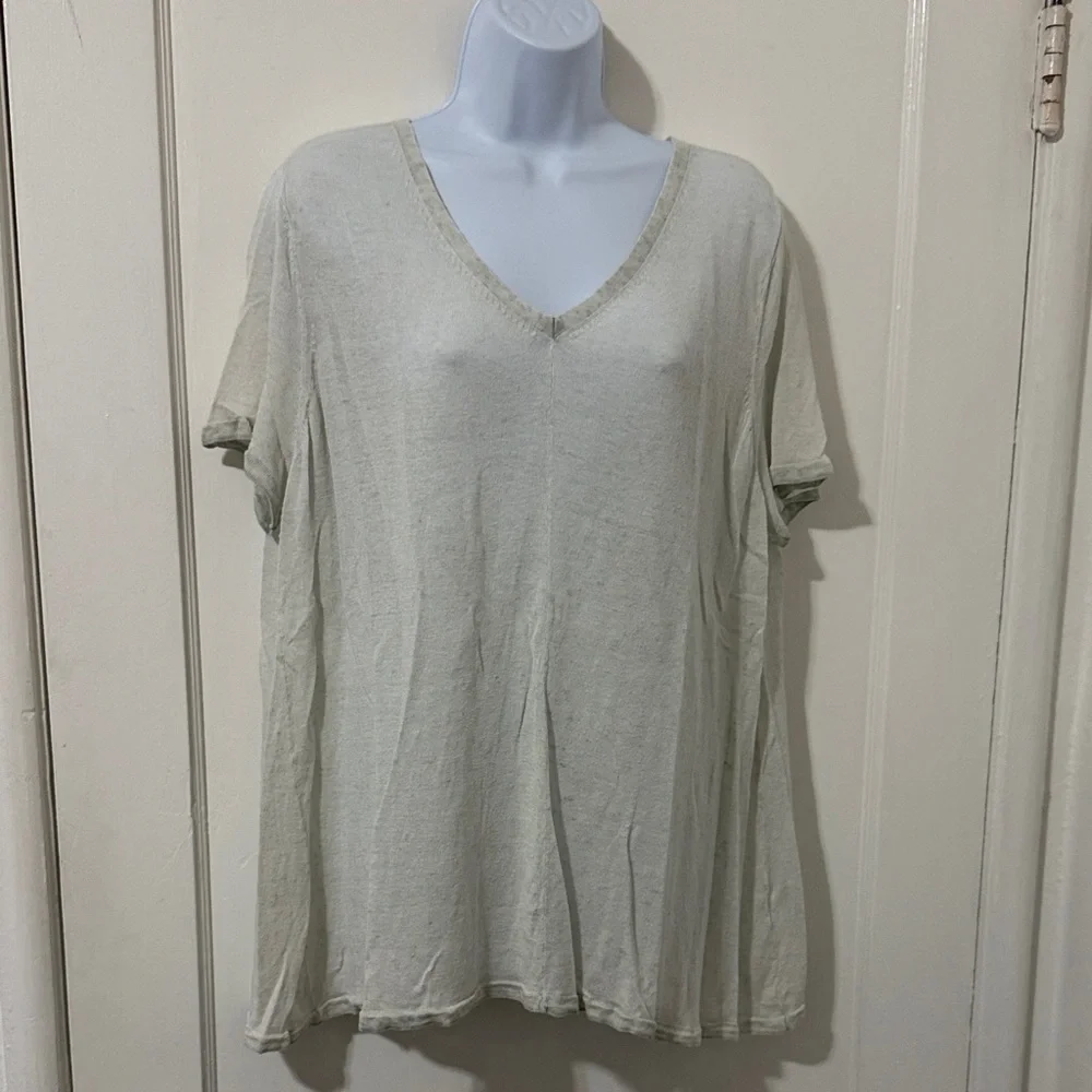 Eileen Fisher Tri-Blend Cream-Gray V-Neck Short Sleeve Top - Picture 1 of 15
